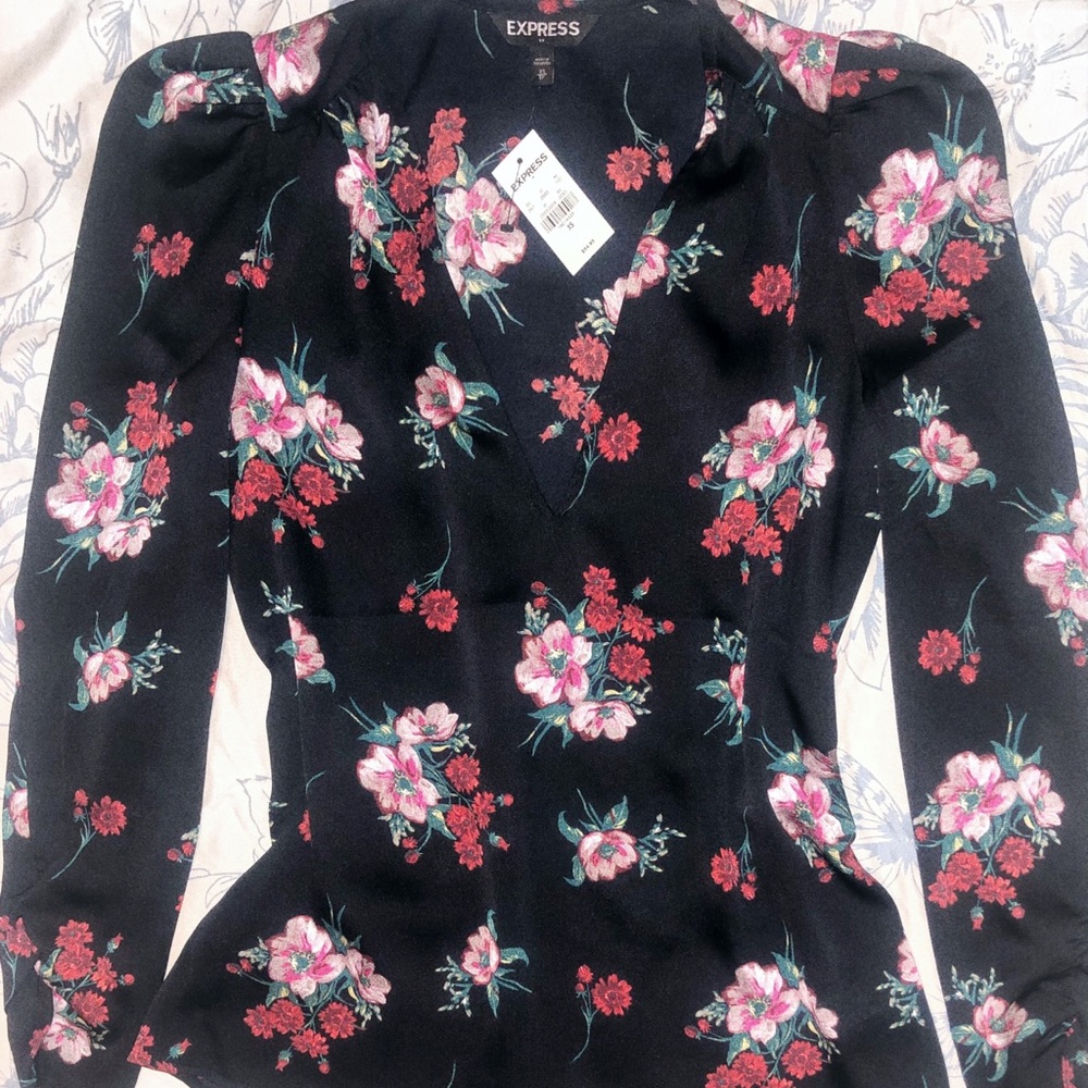Silk like women’s blouse from Express